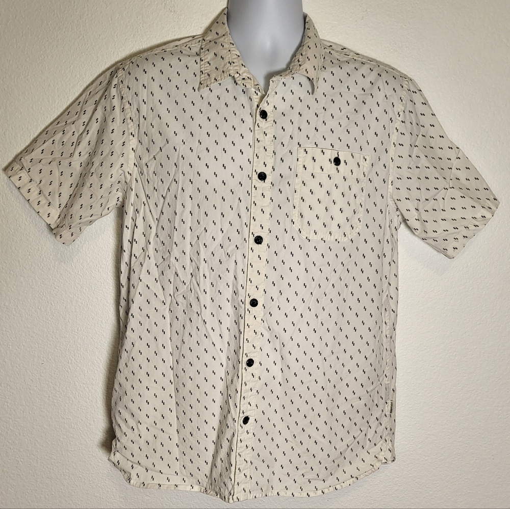 Voyager Brick Patterned Button Down Shirt size Medium